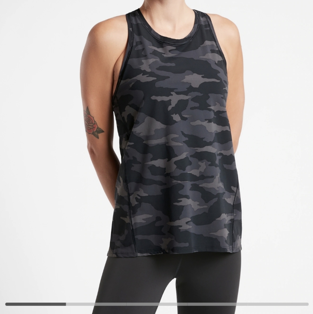 NWT Athleta Ultimate Camo Train tank